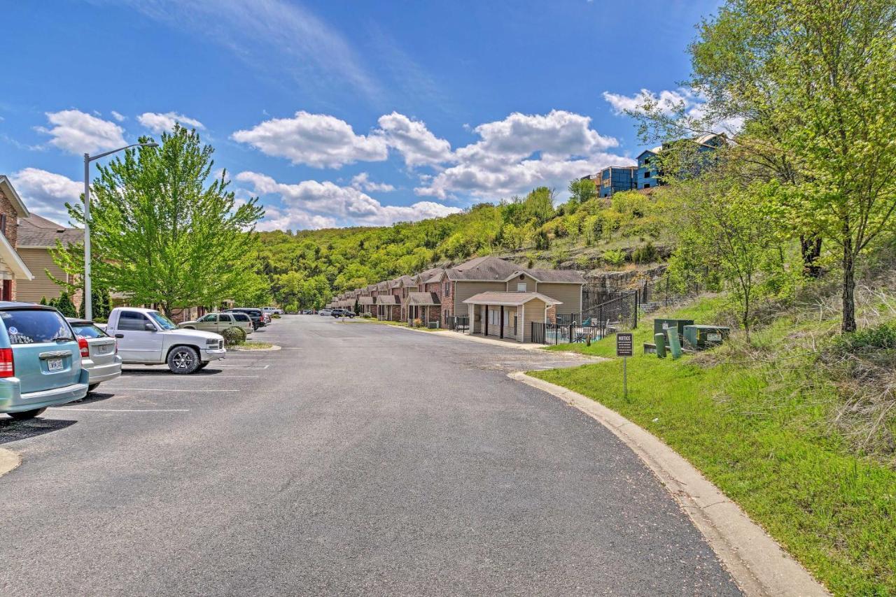 Family-Friendly Branson Condo About 3 Mi To Strip ภายนอก รูปภาพ
