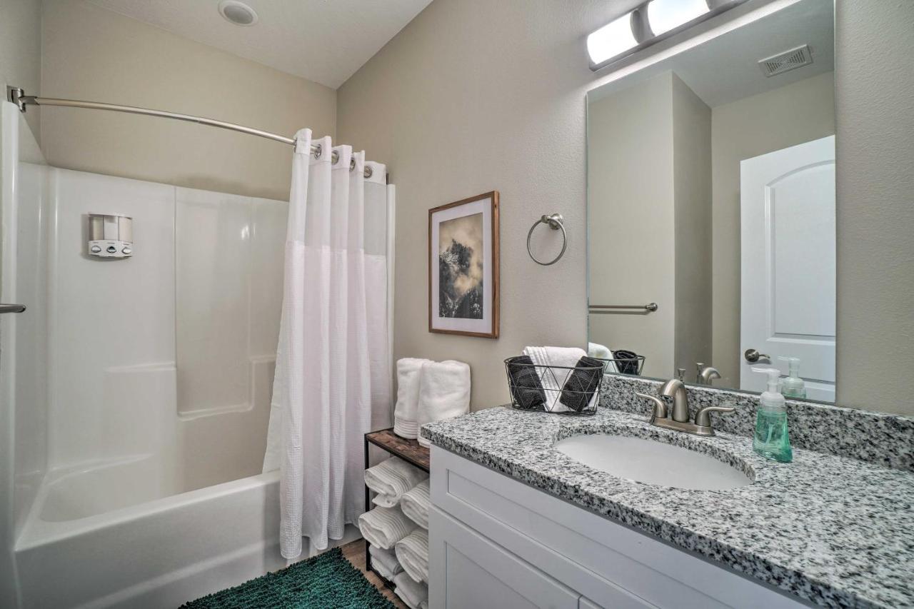 Family-Friendly Branson Condo About 3 Mi To Strip ภายนอก รูปภาพ
